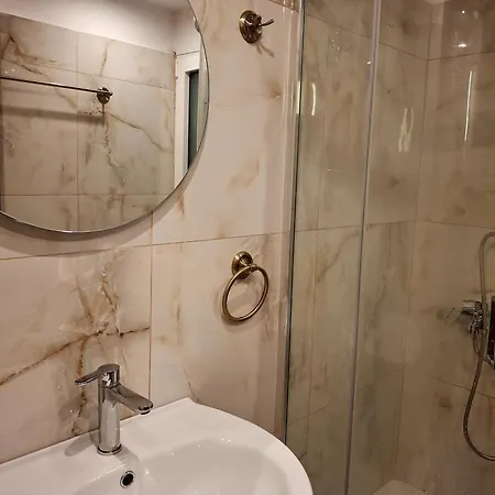 Апартаменты Λιόγερμα *