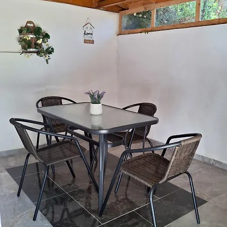 λιόγερμα Apartamento Levídhion